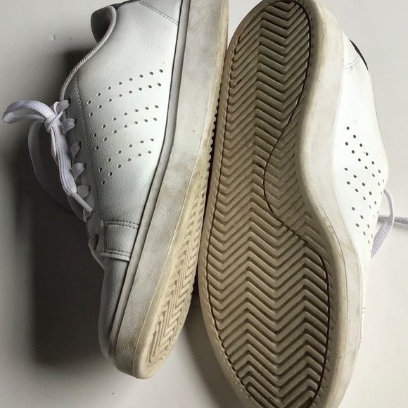 Adidas white sneakers for women size 9 - Picture 4 of 6